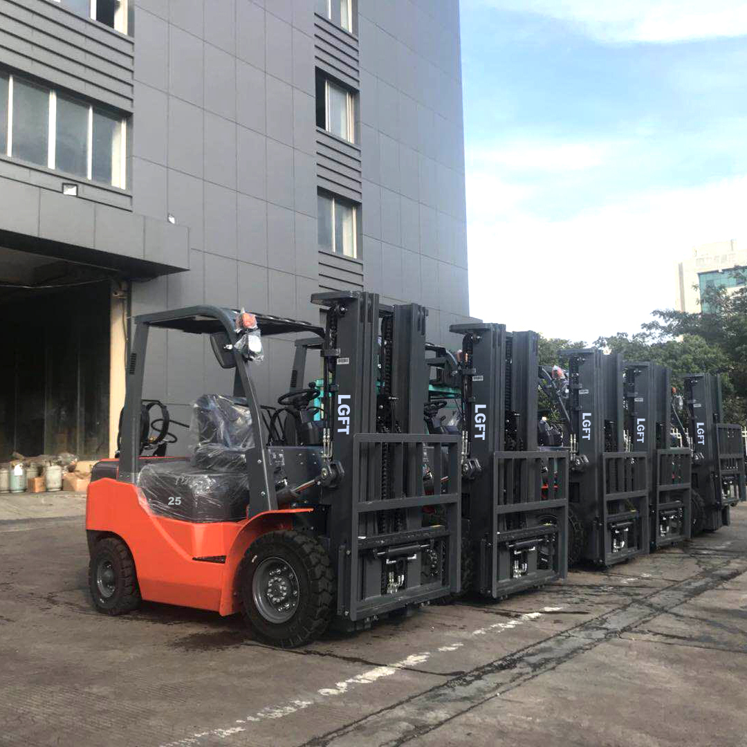 2.5 tons LPG forklift- 1.jpg