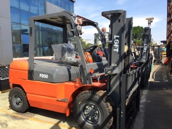 5 tons diesel forklift