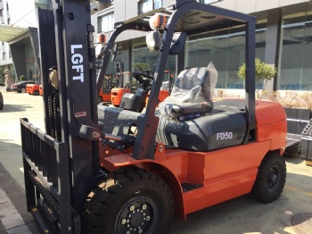 5 tons diesel forklift