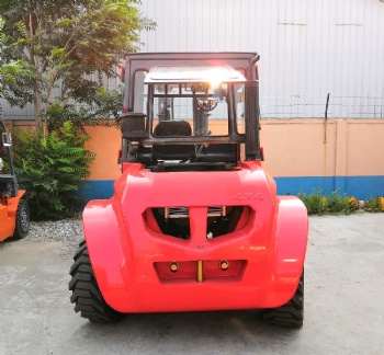 3 tons 3.5 tons 4WD terrain forklift