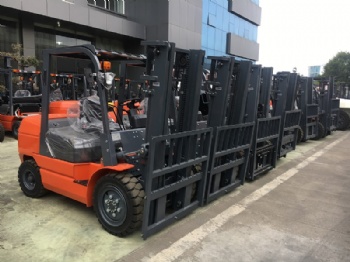 4 tons 4.5 tons diesel forklift