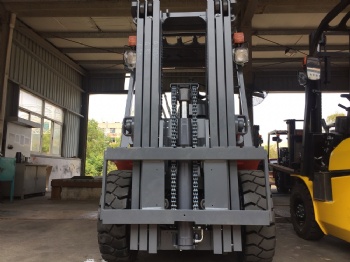 4 tons 4.5 tons diesel forklift