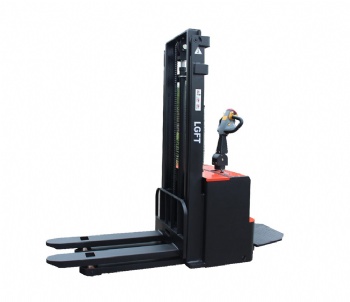 1.5 tons stand on electric stacker